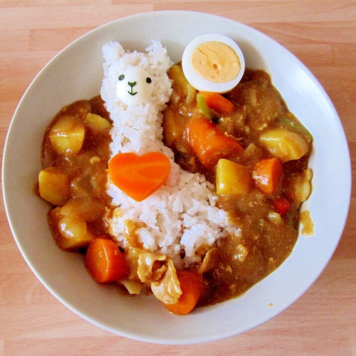 超カワイイ！アルパカさんとお月見カレーライス